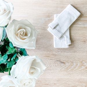 The White Company: Cashmere Hand Warmers